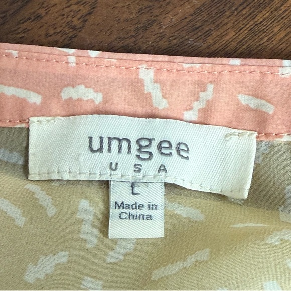 Umgee Boho Blouse L Tan Peach Green Tribal Print Sheer Sleeve Top Chic - Picture 8 of 10